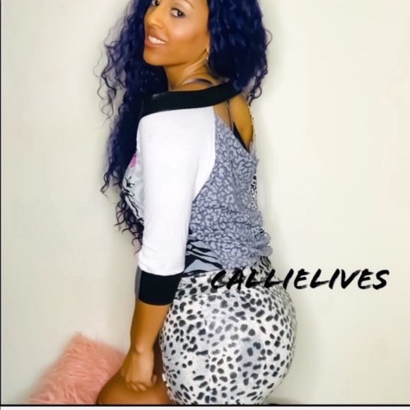 Xena White Leopard Vegan Leather Mini Skirt - Picture 3 of 5